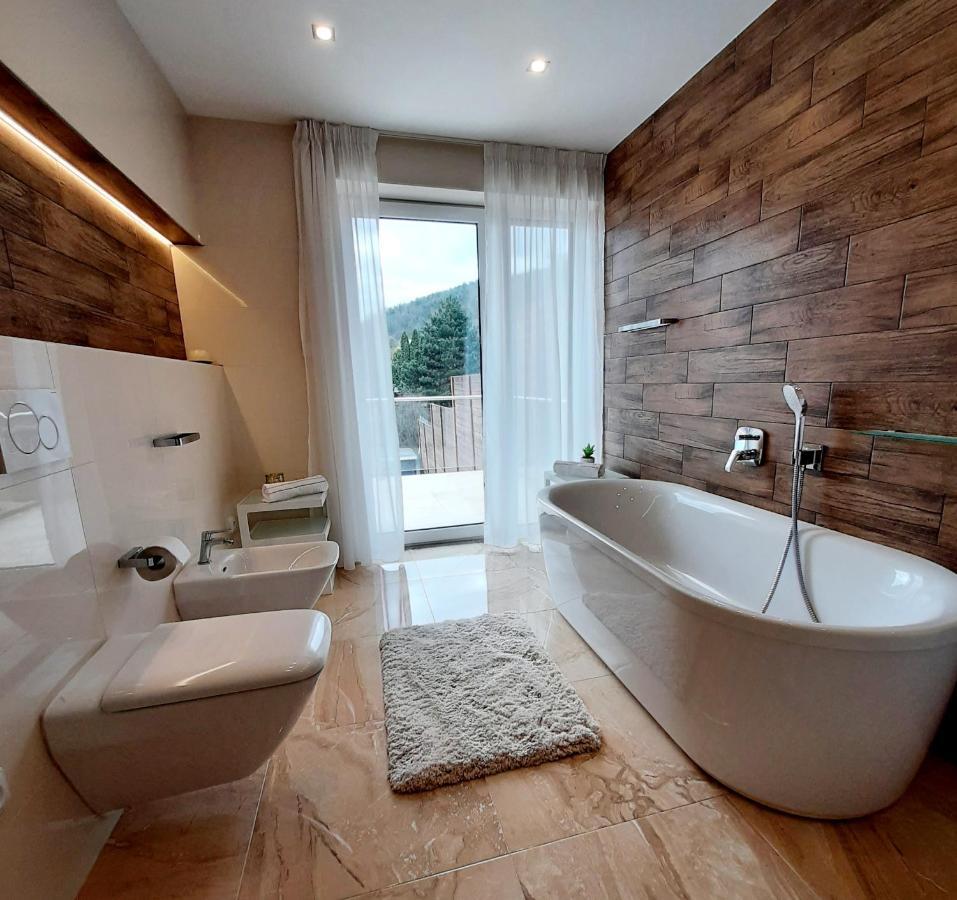 Nobless Holedna Appartement *
